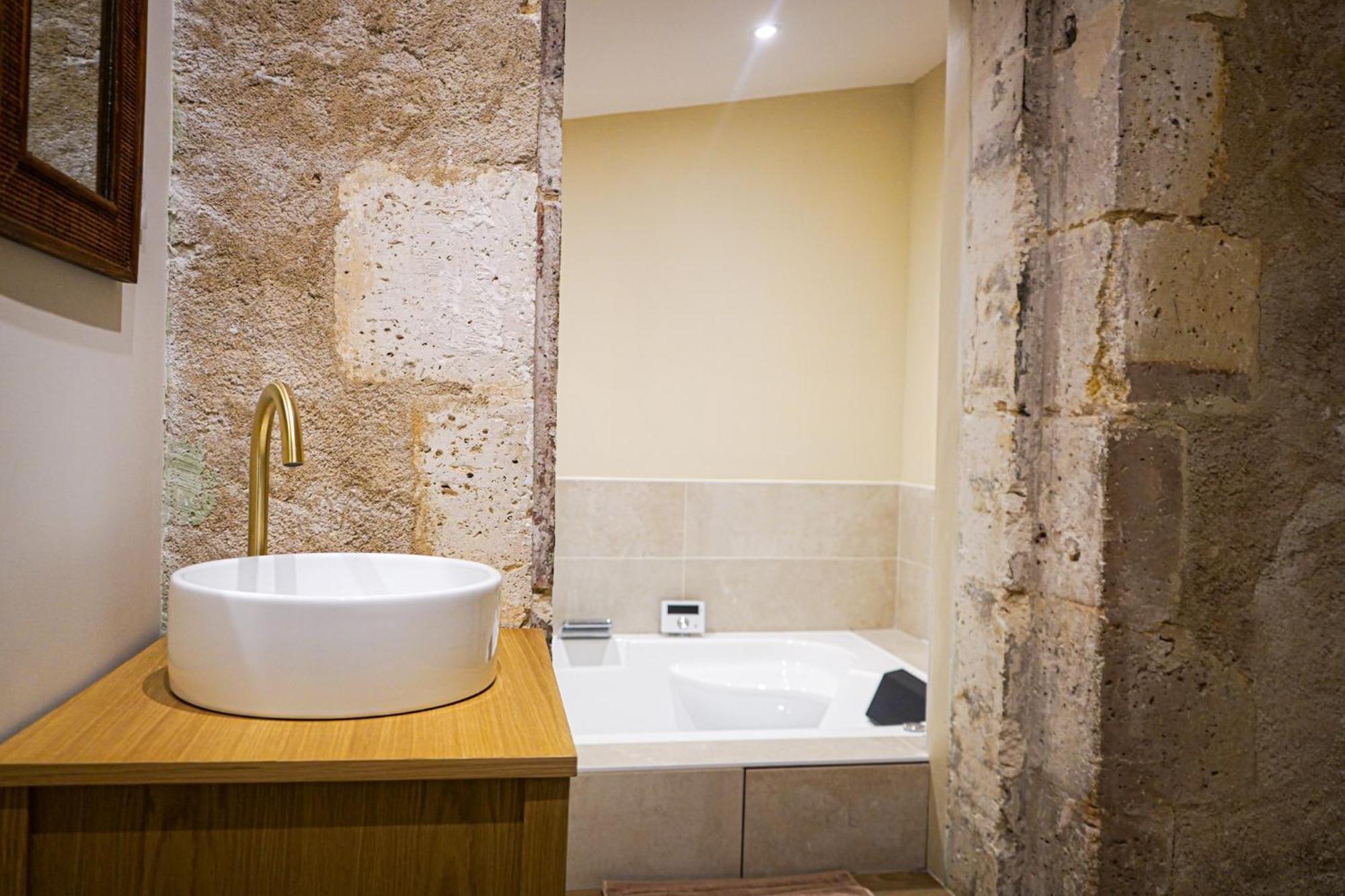 Havre De Paix Avec Balneo - Maison Ideal Pour Couple - Famille & Pro - Parking Prive Et Gratuit - Wifi Et Bureau Pour Travailler - Jusqu'a 6 Personnes